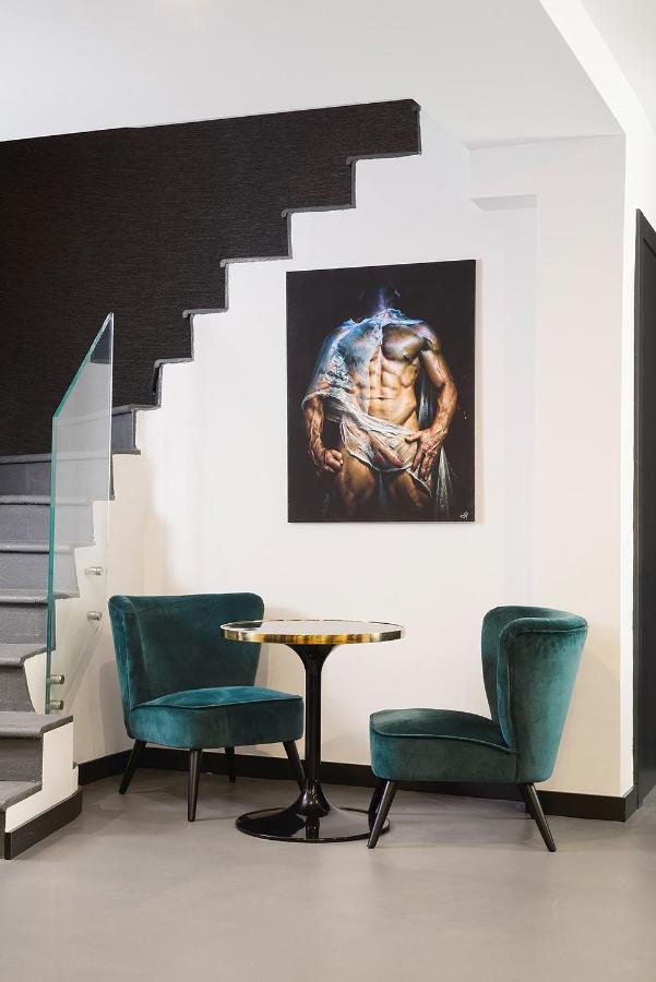 Maison d'hôtes Elite - Gay Men Only (adults Only)
